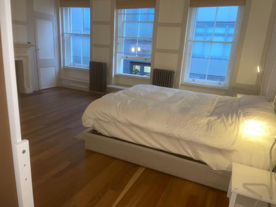 Spacious 2 Bedroom Apartment In The Heart Of Soho. Londres Exterior foto