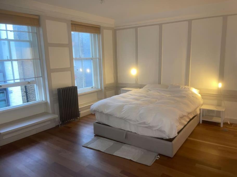 Spacious 2 Bedroom Apartment In The Heart Of Soho. Londres Exterior foto